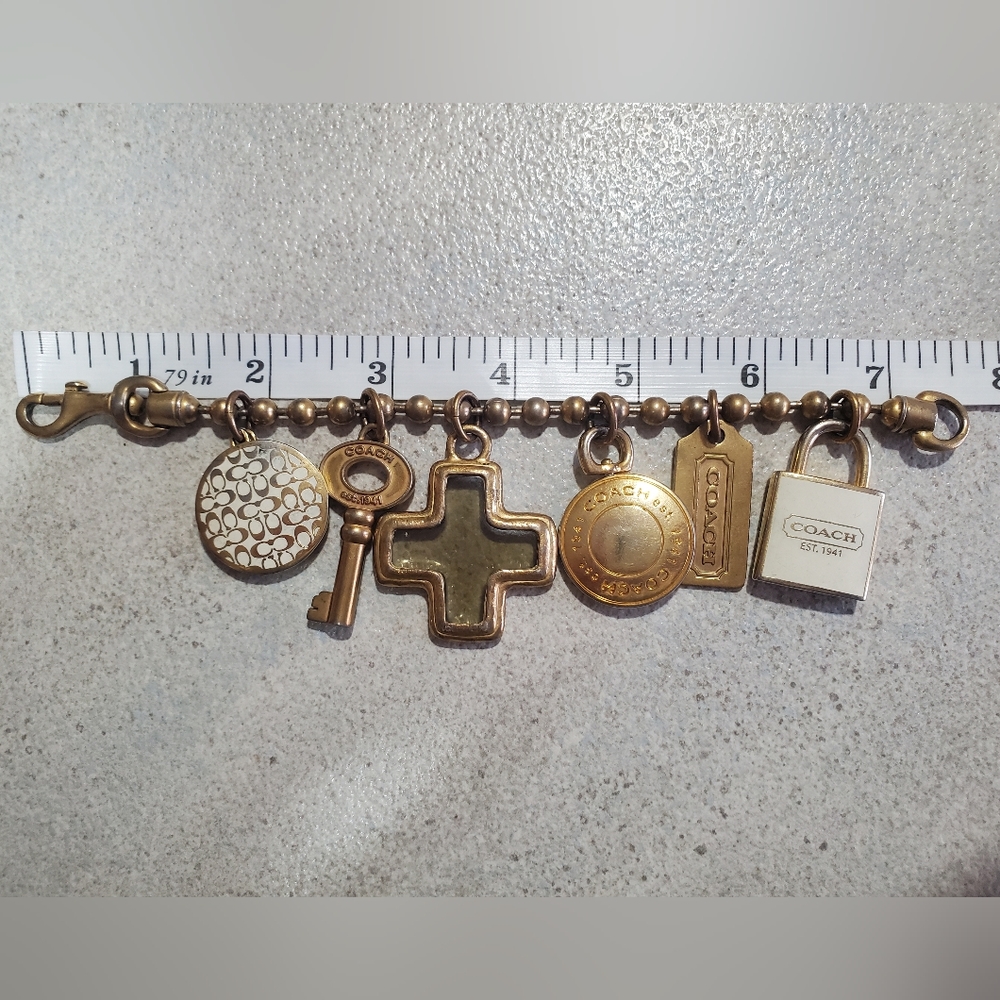 RARE Coach gold tone chunky charm bracelet /bag charms - Picture 3 of 3